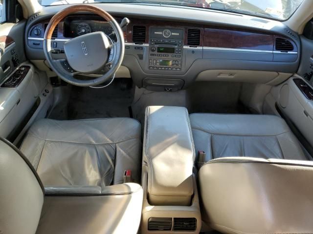 2006 Lincoln Town Car Designer