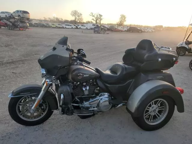 2023 Harley-Davidson Flhtcutg