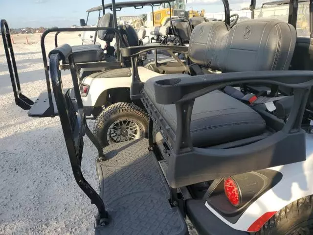 2024 Yamaha Golf Cart