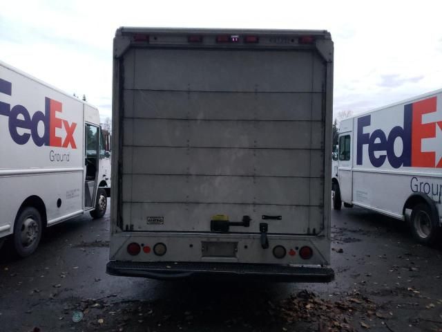 2004 Freightliner Chassis M Line WALK-IN Van