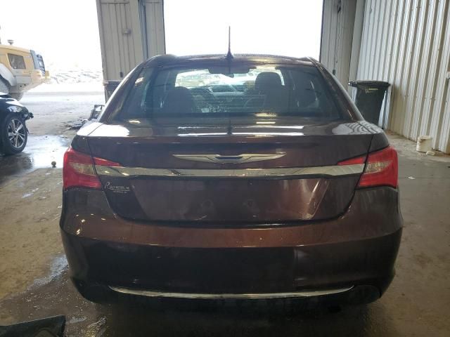 2013 Chrysler 200 Touring