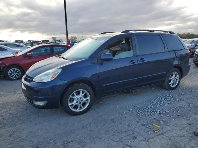 2005 Toyota Sienna XLE