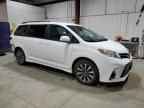 2018 Toyota Sienna LE