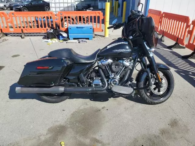 2019 Harley-Davidson Flhx