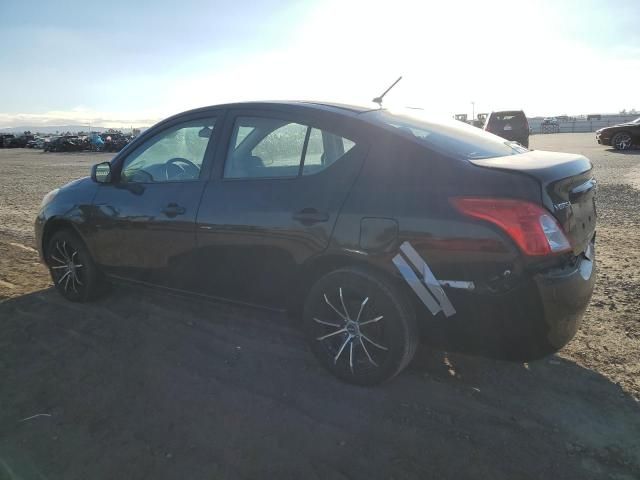 2013 Nissan Versa S