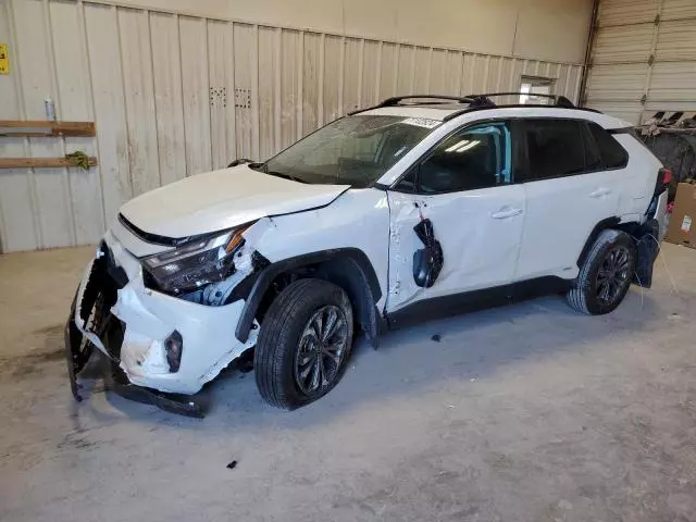 2024 Toyota Rav4 XLE Premium