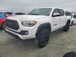 Carros dañados por inundaciones a la venta en subasta: 2017 Toyota Tacoma Double Cab