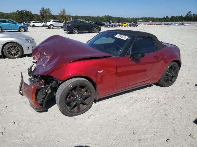 2022 Mazda MX-5 Miata Club