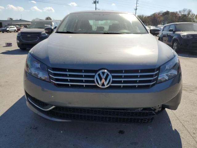 2013 Volkswagen Passat SE