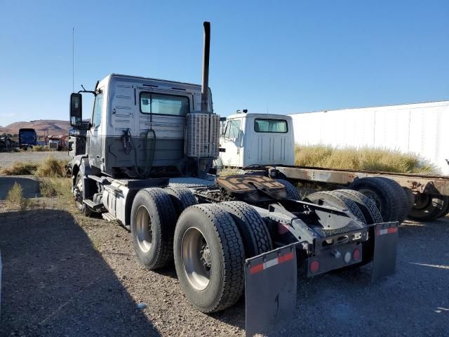 2012 Volvo VN VNL