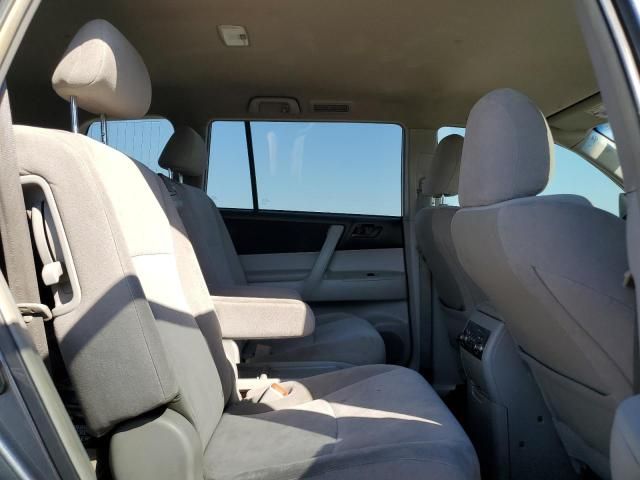 2013 Toyota Highlander Base