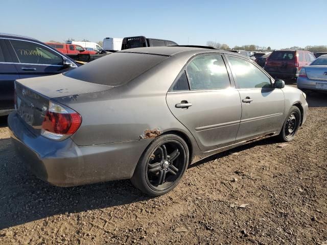 2005 Toyota Camry LE