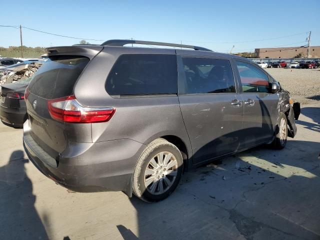 2016 Toyota Sienna XLE