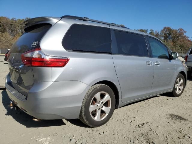 2015 Toyota Sienna LE