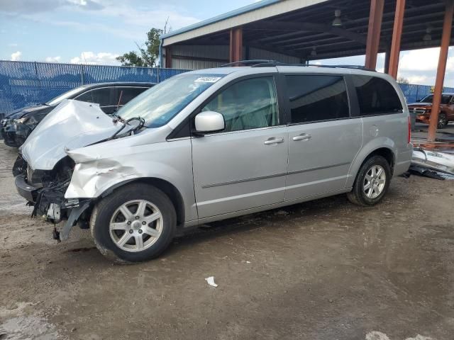 2010 Chrysler Town & Country Touring