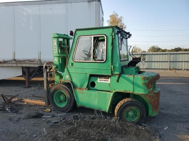 1980 Clark Forklift Forklift