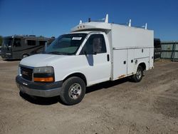 Salvage trucks for sale at Pekin, IL auction: 2007 GMC Savana Cutaway G3500