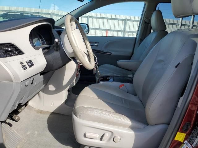 2012 Toyota Sienna XLE