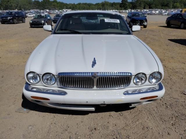 2000 Jaguar XJ8