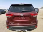 2017 Toyota Highlander SE