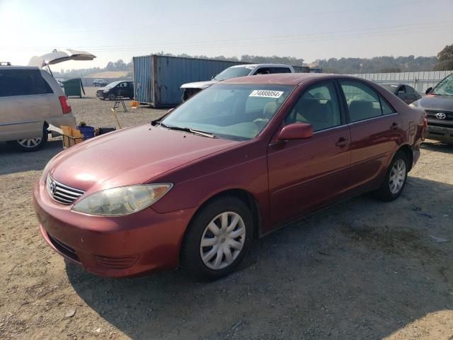 2005 Toyota Camry LE