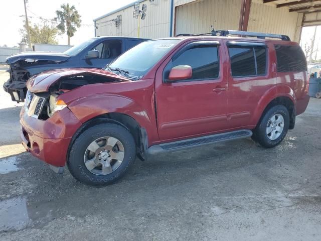 2005 Nissan Pathfinder LE