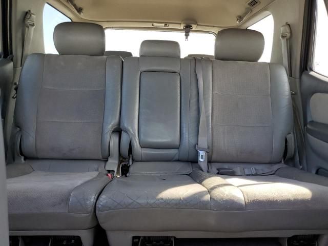 2003 Toyota Sequoia SR5