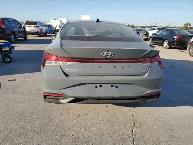 2022 Hyundai Elantra SEL