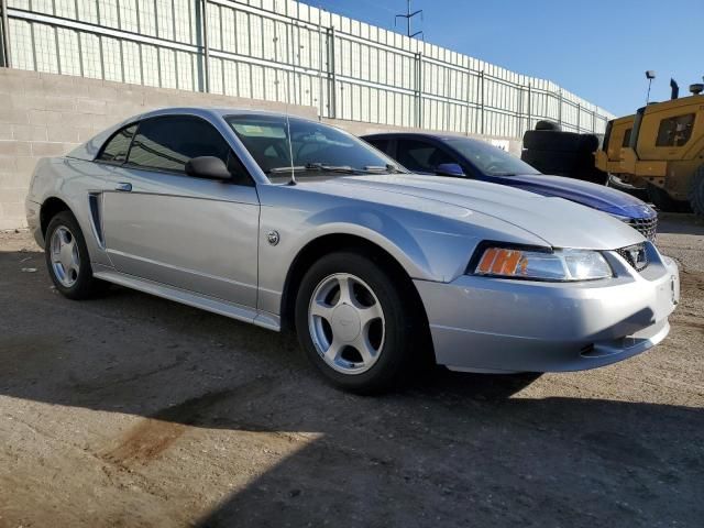 2004 Ford Mustang