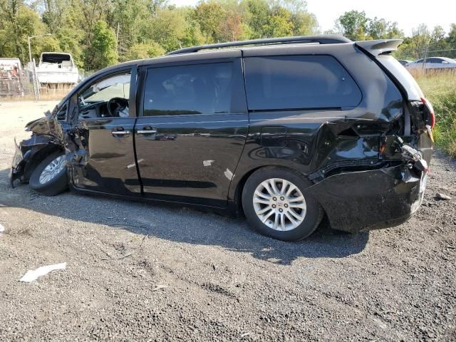 2015 Toyota Sienna XLE