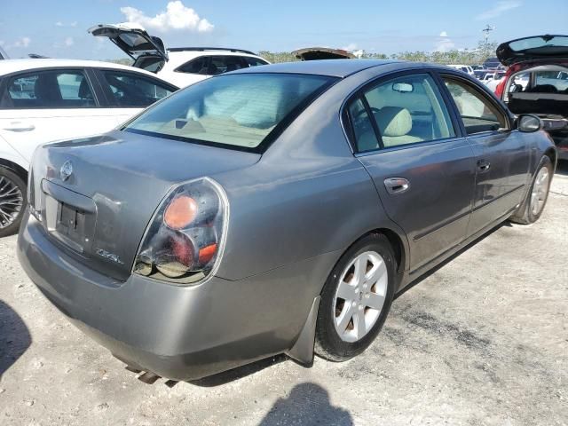 2002 Nissan Altima Base