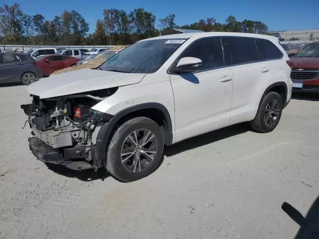 2017 Toyota Highlander LE