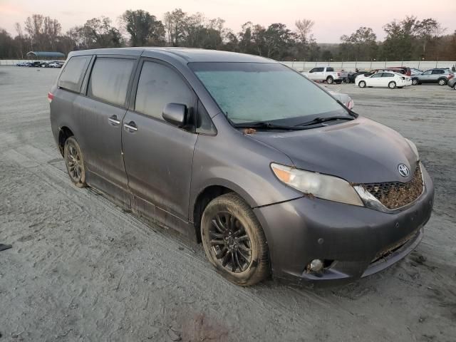 2011 Toyota Sienna XLE