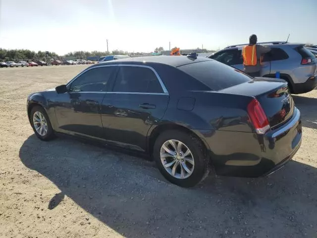 2015 Chrysler 300 Limited