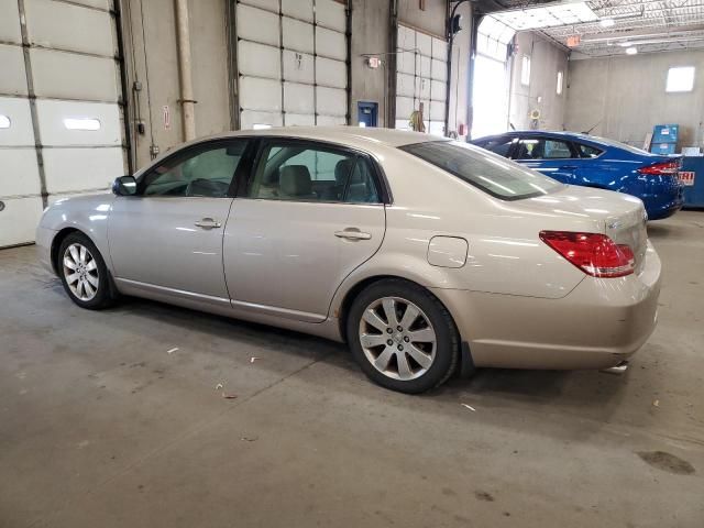 2005 Toyota Avalon XL