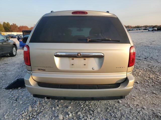 2005 Chrysler Town & Country Touring