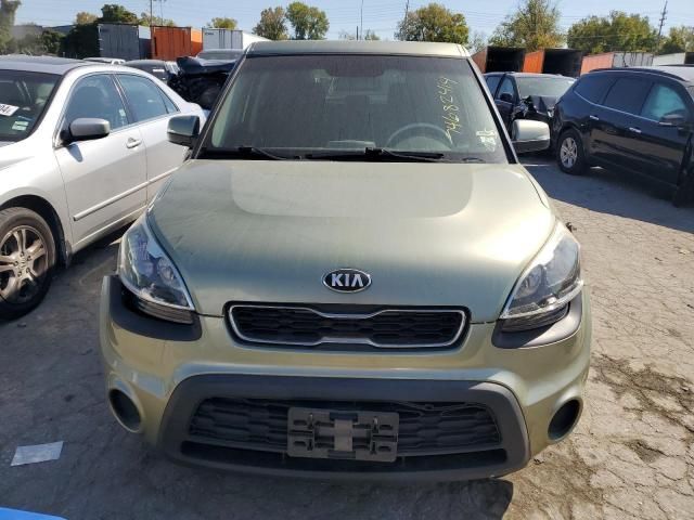 2013 KIA Soul +