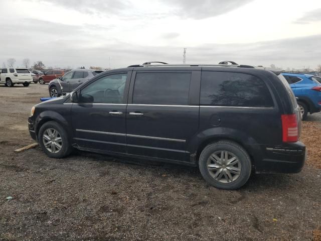 2010 Chrysler Town & Country Limited