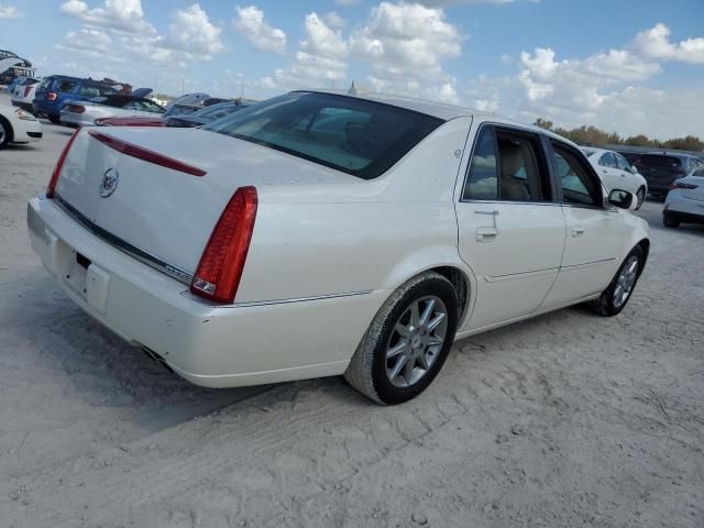 2011 Cadillac DTS Luxury Collection