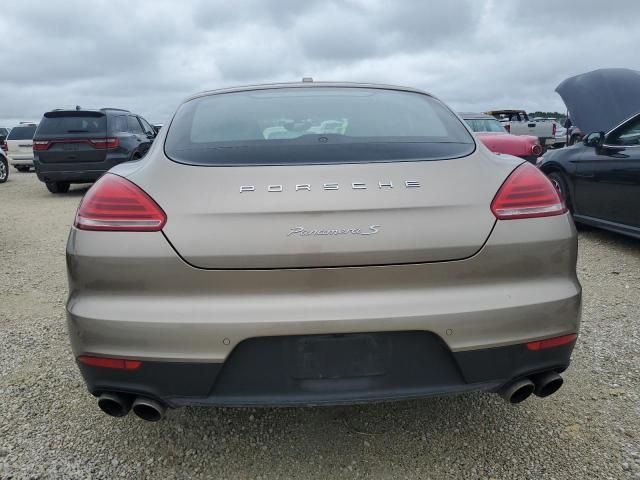 2016 Porsche Panamera S