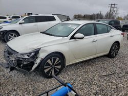 Carros salvage sin ofertas aún a la venta en subasta: 2022 Nissan Altima SV