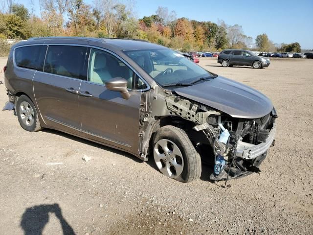 2017 Chrysler Pacifica Touring L Plus