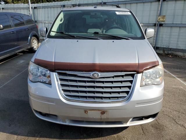 2010 Chrysler Town & Country Touring