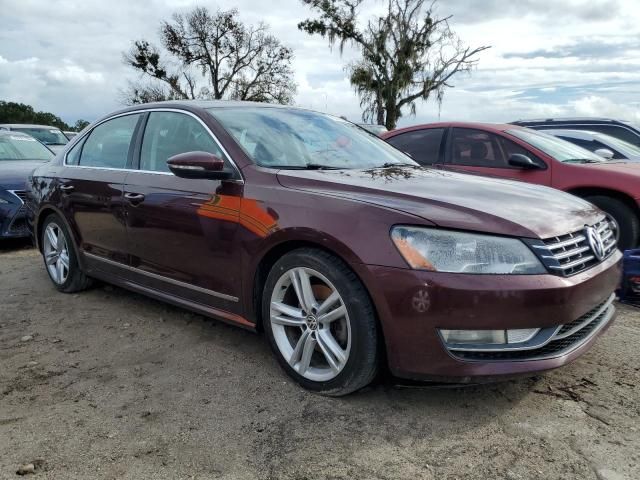 2012 Volkswagen Passat SEL