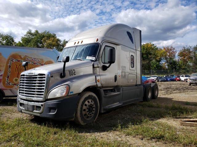 2016 Freightliner Cascadia 125