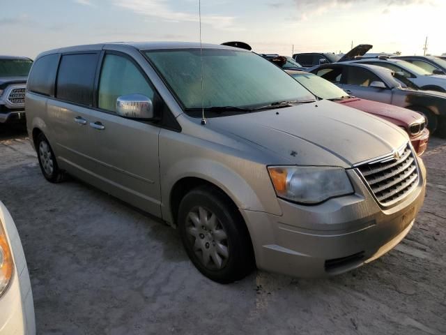 2008 Chrysler Town & Country LX