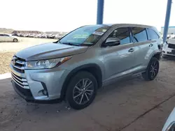 Salvage cars for sale at Phoenix, AZ auction: 2018 Toyota Highlander SE