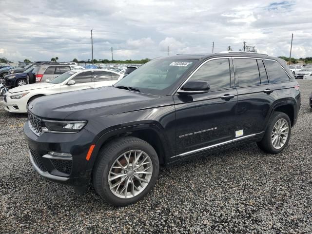 2022 Jeep Grand Cherokee Summit