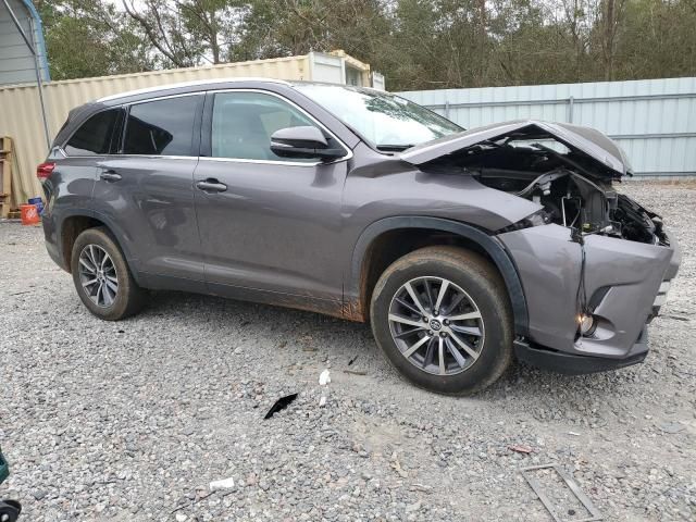 2019 Toyota Highlander SE