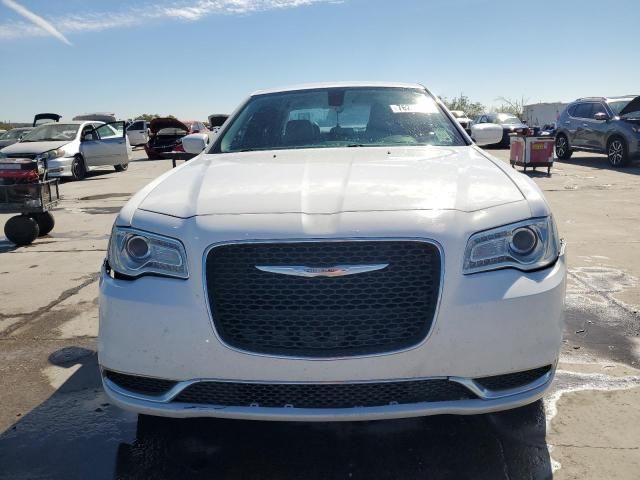 2015 Chrysler 300 Limited